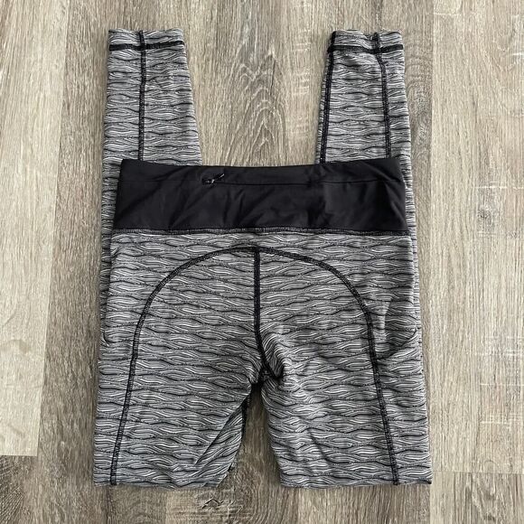 Lululemon Speed Tight II Textured Wave Black Silver Spoon / Black - Size: 6 - Picture 10 of 13